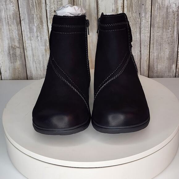 Clarks Women's Carleigh Style Black Nubuck Ankle Boots - Size 8 M - Picture 9 of 11